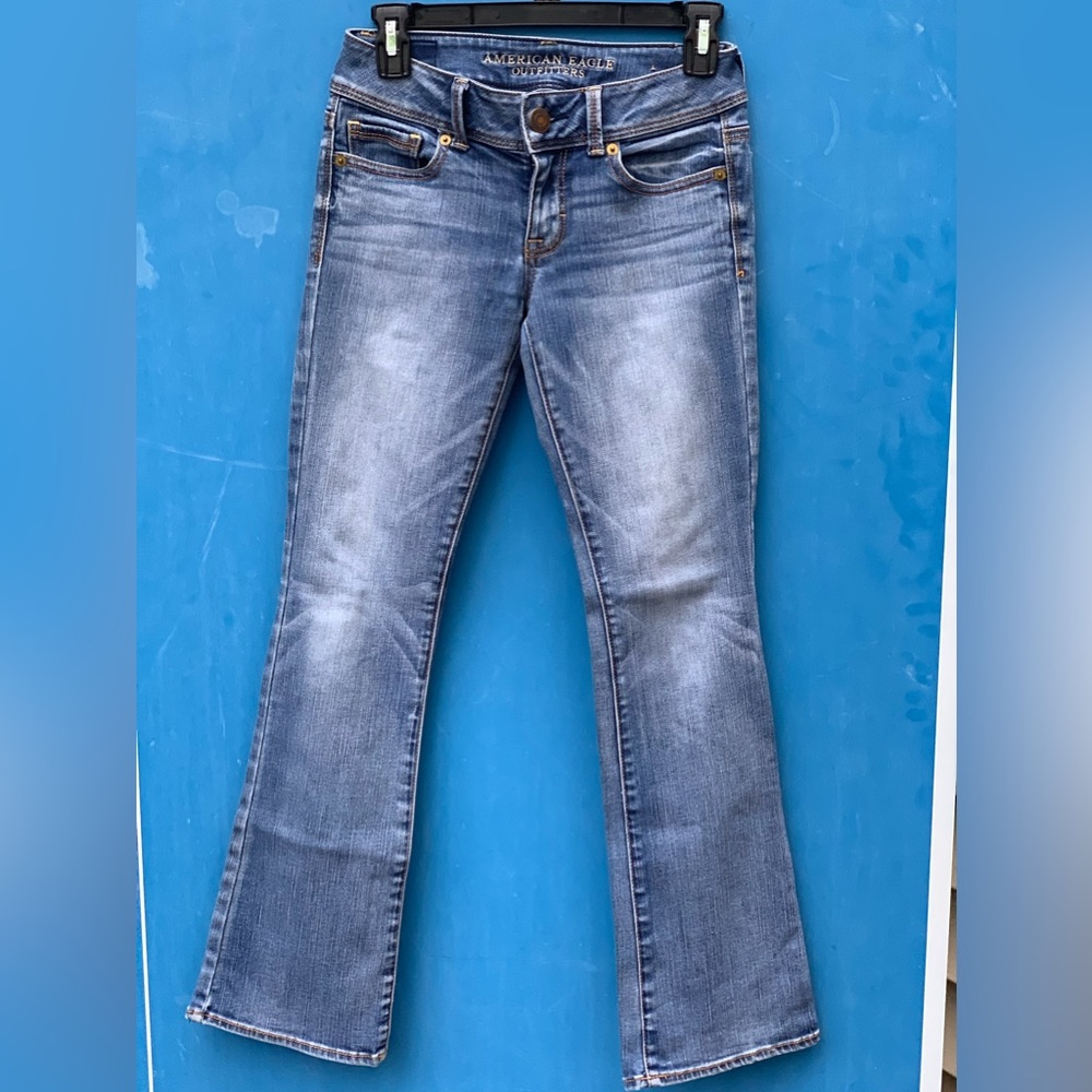 American Eagle Kick Boot Jeans size 0 short